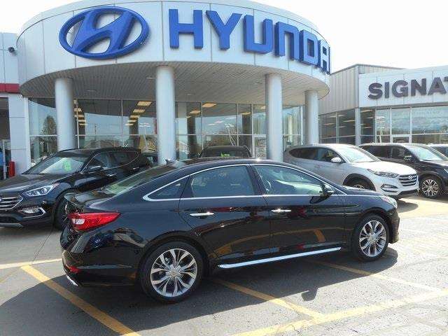 2017 Hyundai Sonata Limited 2.0T 4dr Sedan